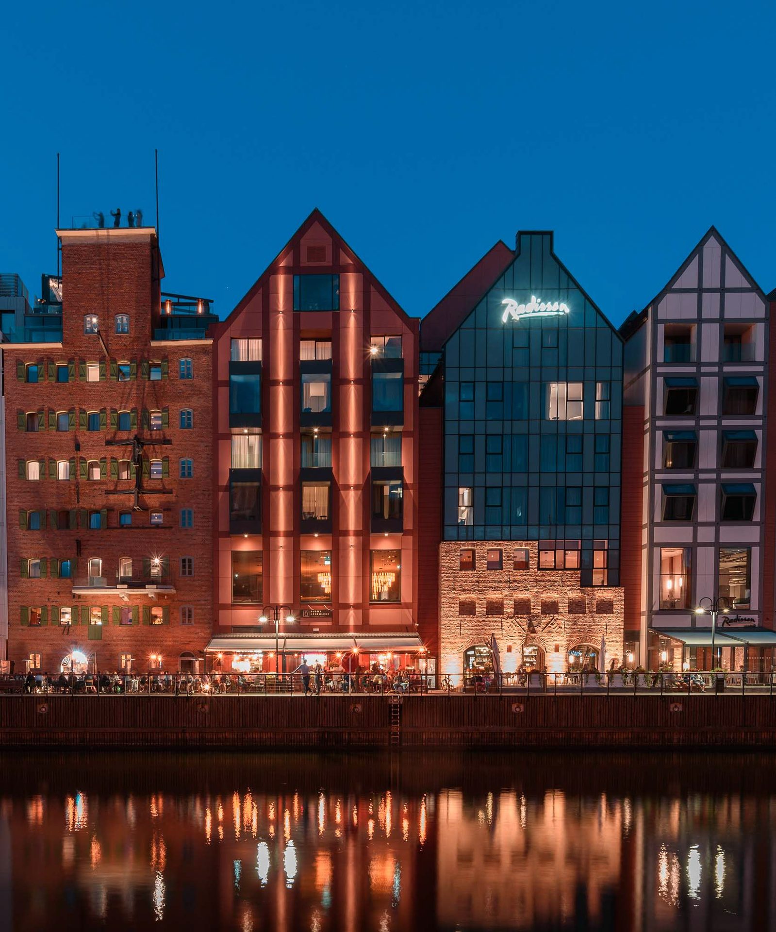 Gdańsk at night